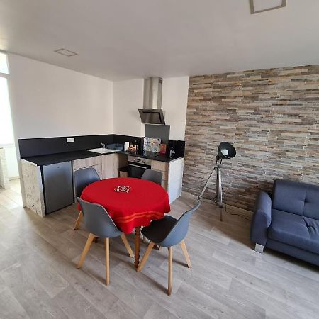 Appartement 60M2 Rdc Avec Jardin Saint-Génis Esterno foto